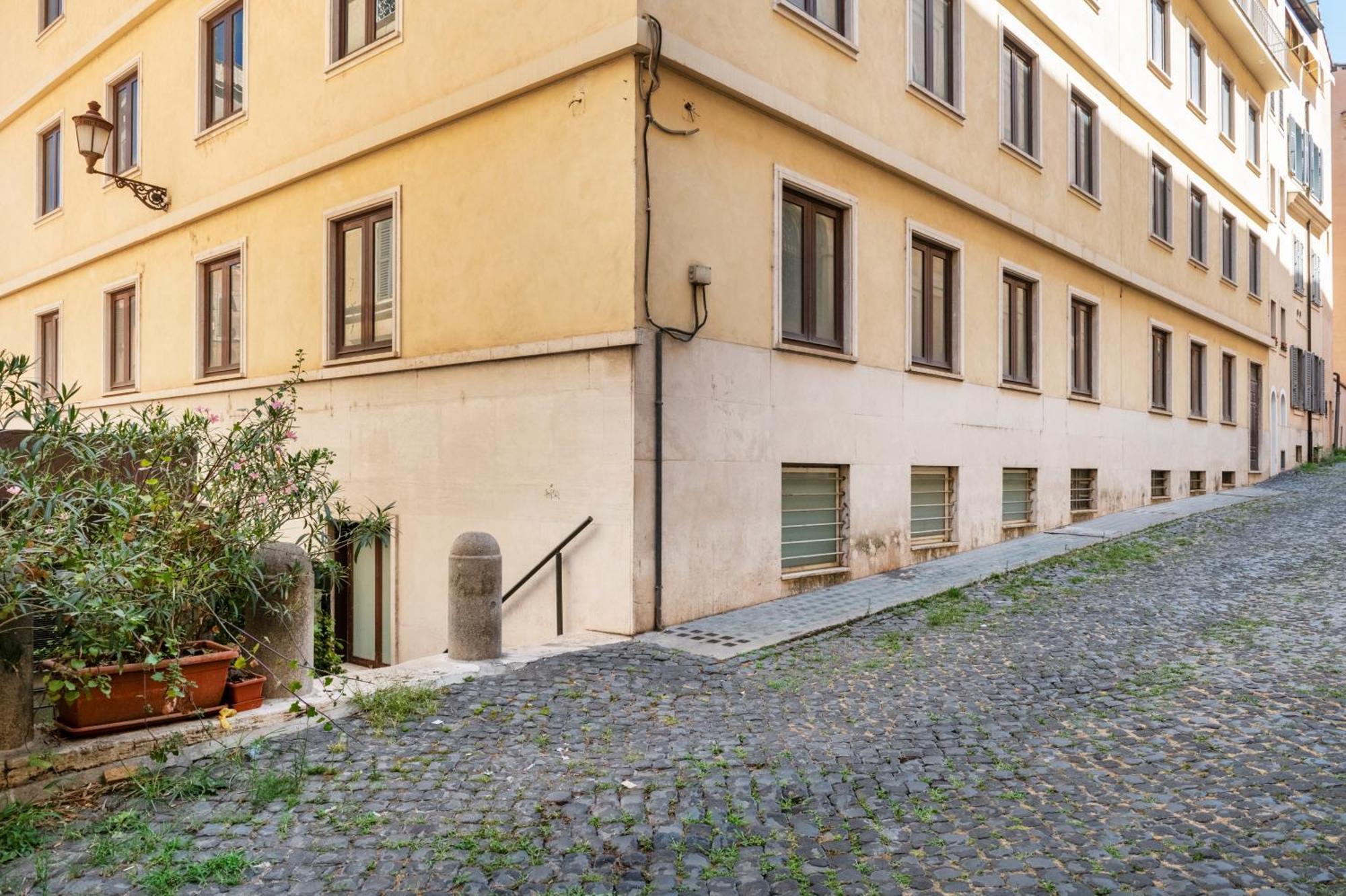 Apartment Rasella Al 36 Rome